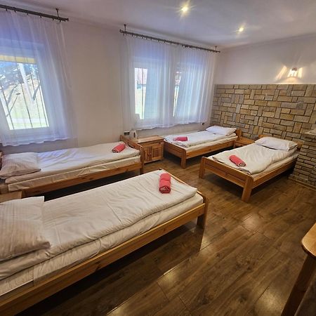 Hotel Pod Kamiennikiem Trzemesnia Exterior foto